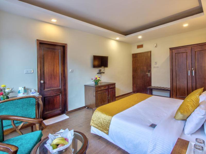 The Katoch Grand Resort Manāli Exteriör bild